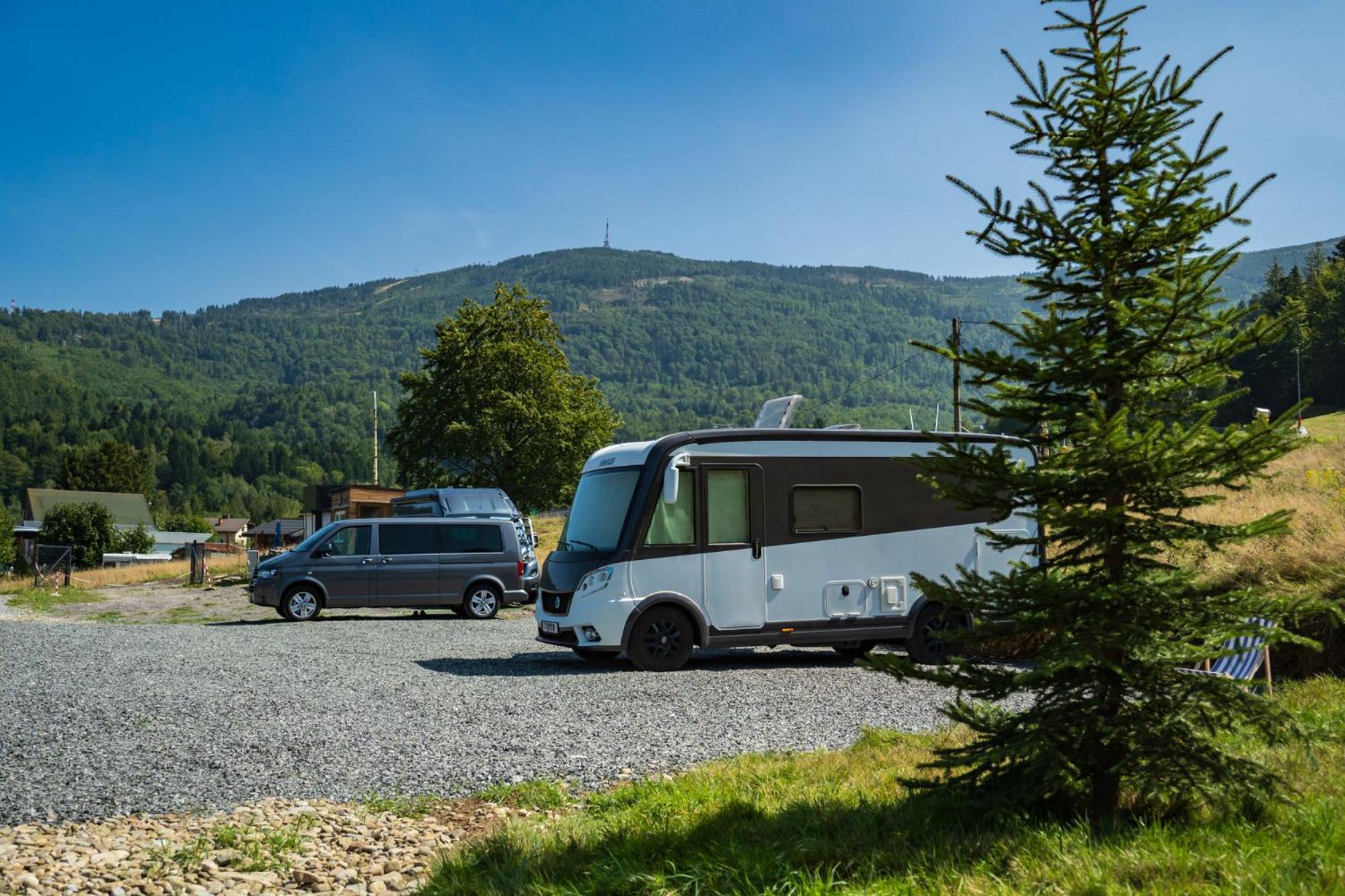Zwalisko Camper Park Parcela Na Namiot Kemp *