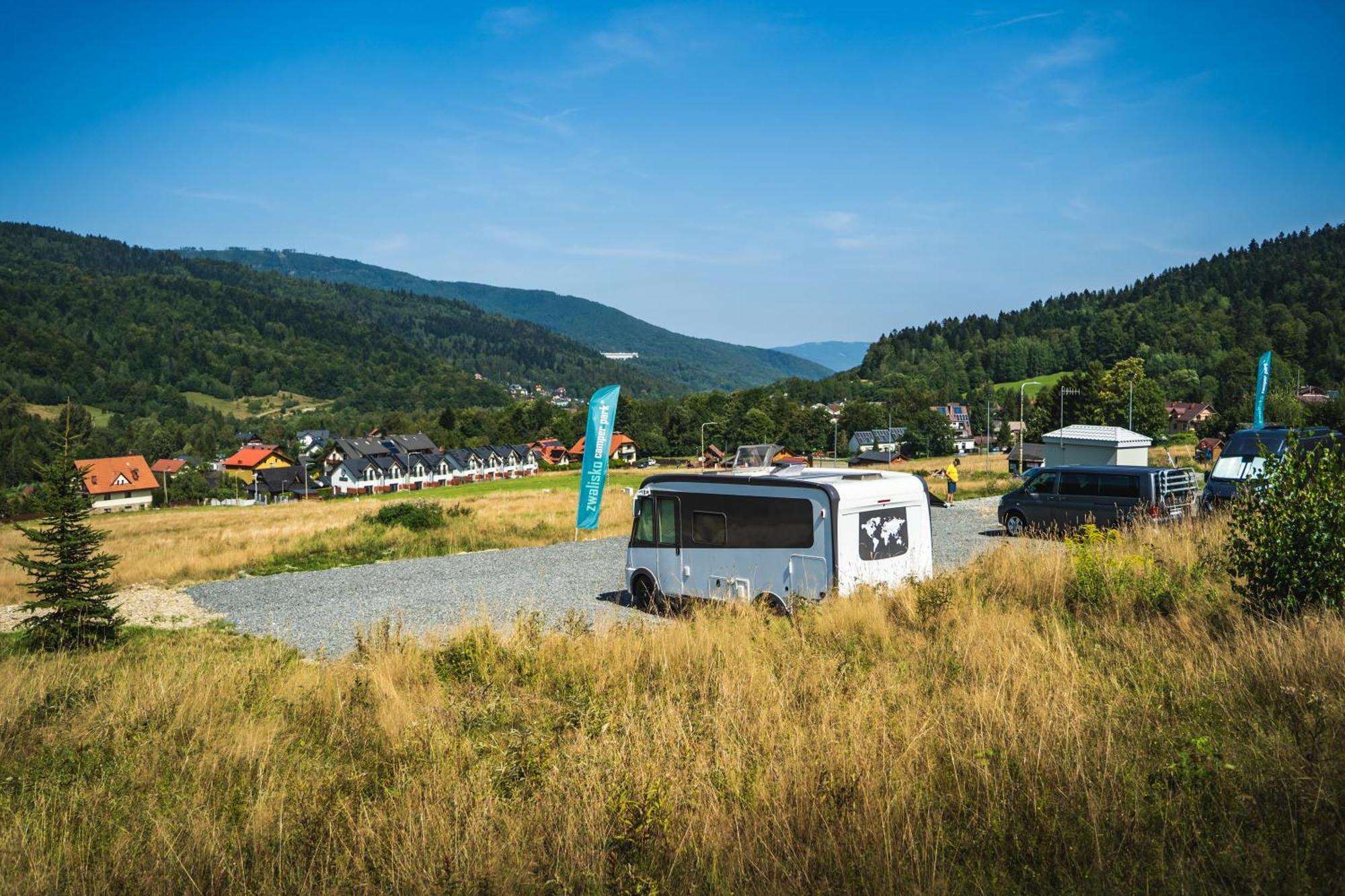 Zwalisko Camper Park Parcela Na Namiot *